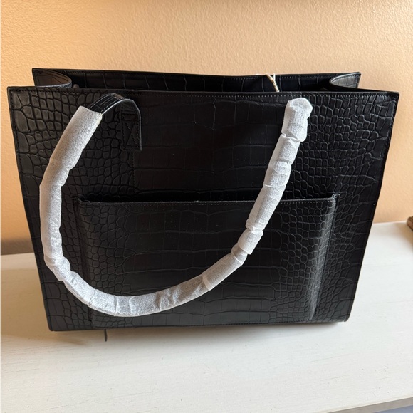 Beis Large Work Tote in Black - Picture 3 of 4